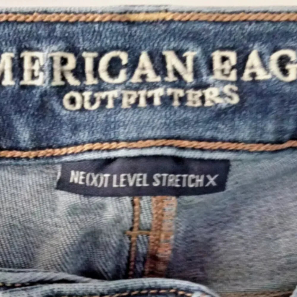 American Eagle Outfitters Distressed Denim Shorts Size 4 Raw Hem Blue Festival